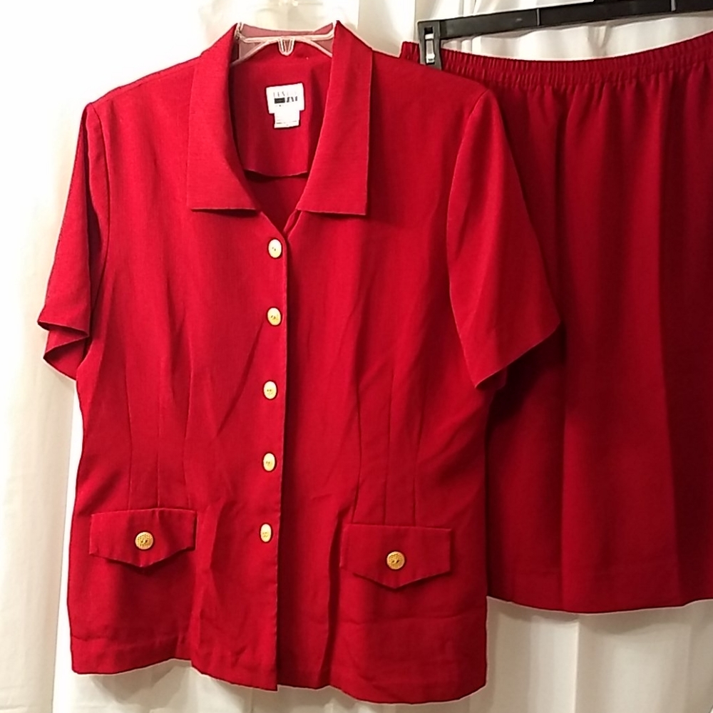 A vintage c. 80' s to 90's Leslie Fay 3 Piece Suit